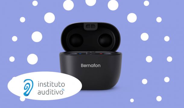 Audífonos en estuche de viaje
